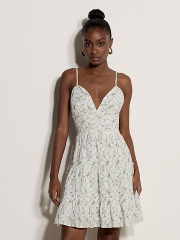 Robe ' ' Apricot en blanc : devant
