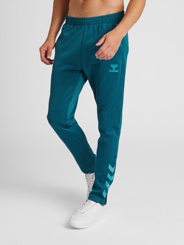 Hummel Regular Workout Pants in Blue: front