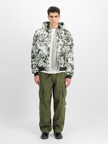 ALPHA INDUSTRIES Winter Jacket 'MA-1' in White: front