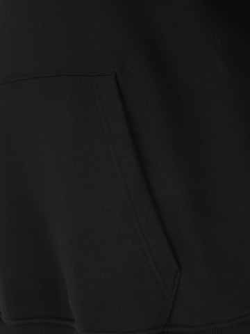 s.Oliver - Sweatshirt em preto