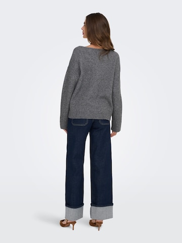 Pull-over 'ONLWHITNEY' ONLY en gris
