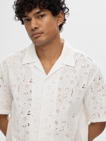 SELECTED HOMME Comfort fit Button Up Shirt 'Jax' in White