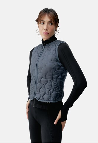 Born Sportbodywarmer 'Kenal' in Grijs: voorkant