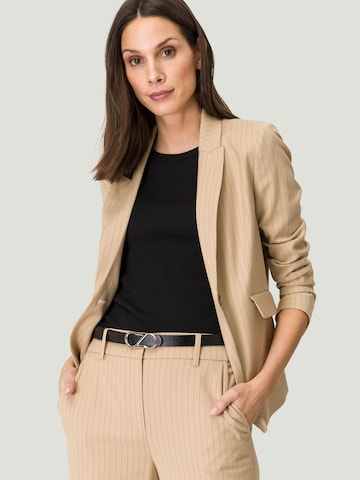 Blazer di zero in beige