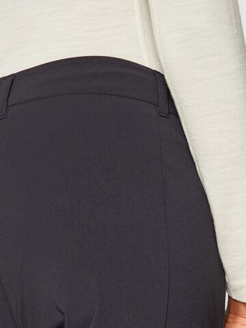 Coupe slim Pantalon outdoor 'HIKEOUT' JACK WOLFSKIN en noir