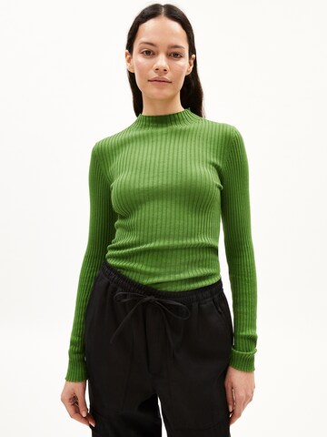 Pull-over 'Alaania' ARMEDANGELS en vert : devant