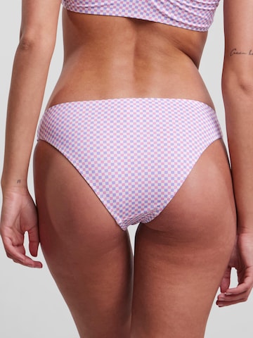 PIECES - Cueca biquíni 'Vanessa' em branco