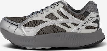 WODEN Sneaker low 'Freja Runner' i grå: forside