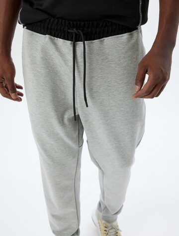 Koton Regular Broek in Grijs