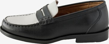 Chaussure basse Next en noir : devant