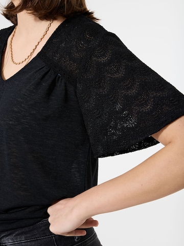 GARCIA T-Shirt in Schwarz
