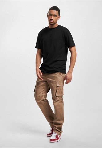 ROCAWEAR Футболка 'Nonchalance' в Черный