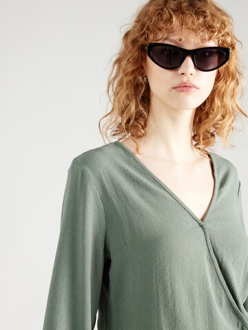 ABOUT YOU Blouse 'Naja' in Green