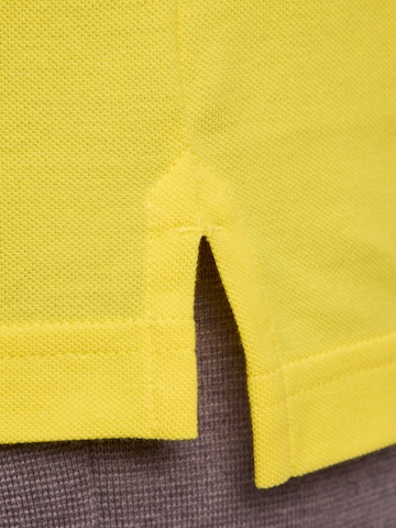 FALKE Shirt 'Essential' in Yellow