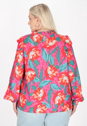 IZIA - Blusa en rosa