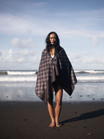 woodsandwaves - Toalla de playa 'Midnight Coast XXL' en negro