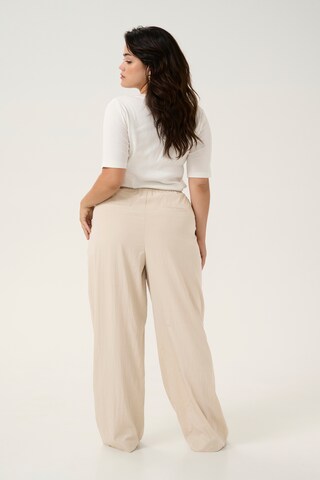 KAFFE CURVE Loose fit Trousers in Beige