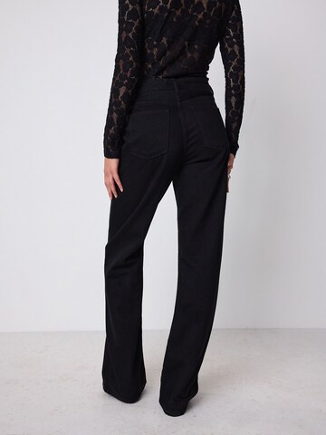 melns Next Standarta Džinsi