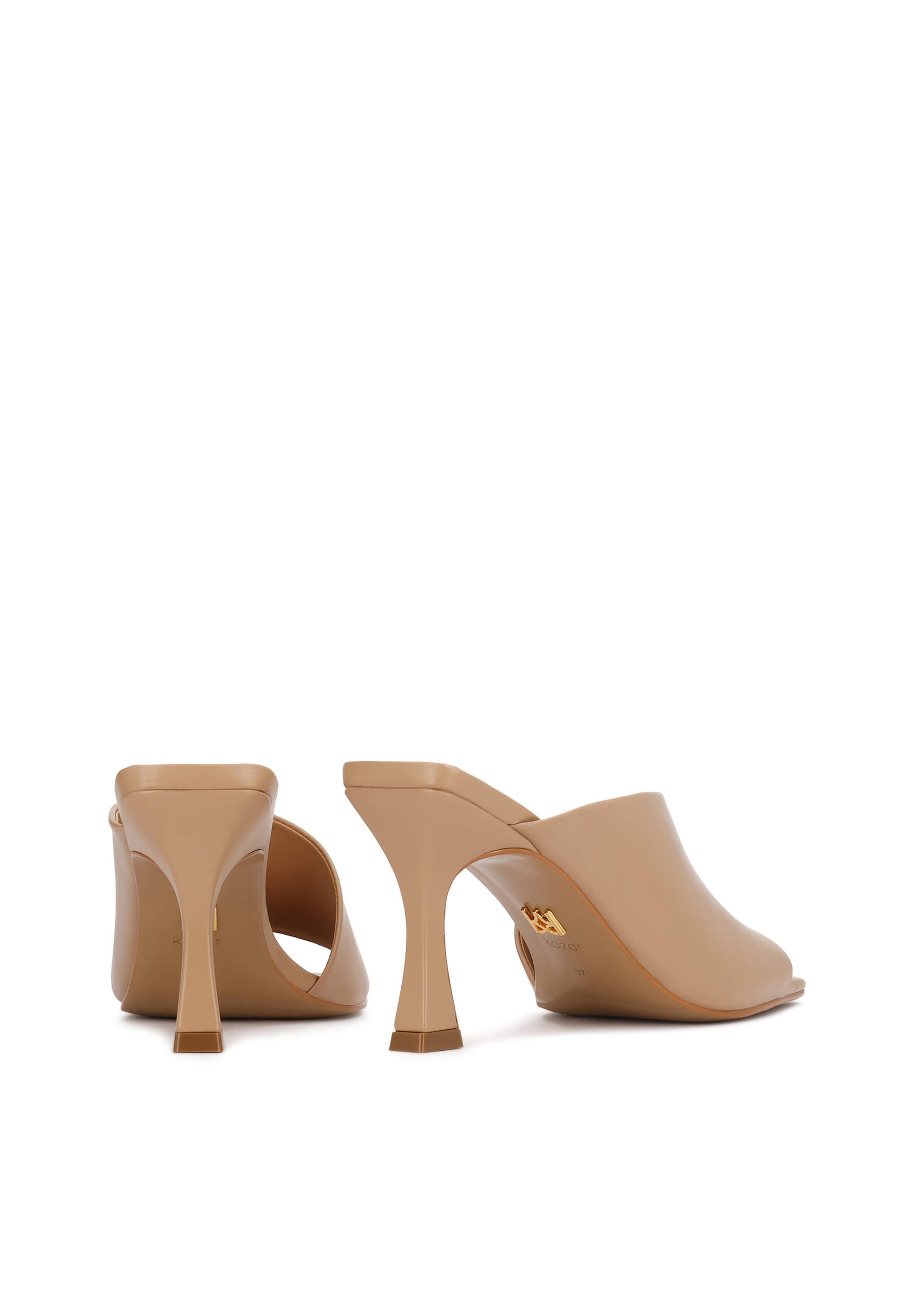 Zoccoletto di Kazar in beige