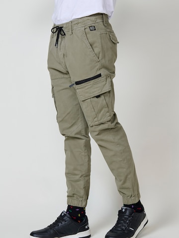 KOROSHI - Tapered Calças cargo em verde