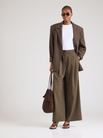 VERO MODA Wide leg Pleat-front trousers 'VMSTELLA' in Green