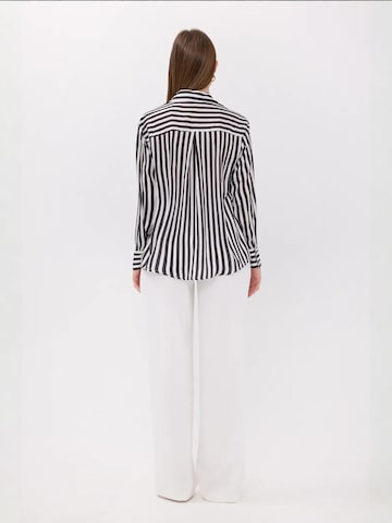 Hiccup - Blusa em preto