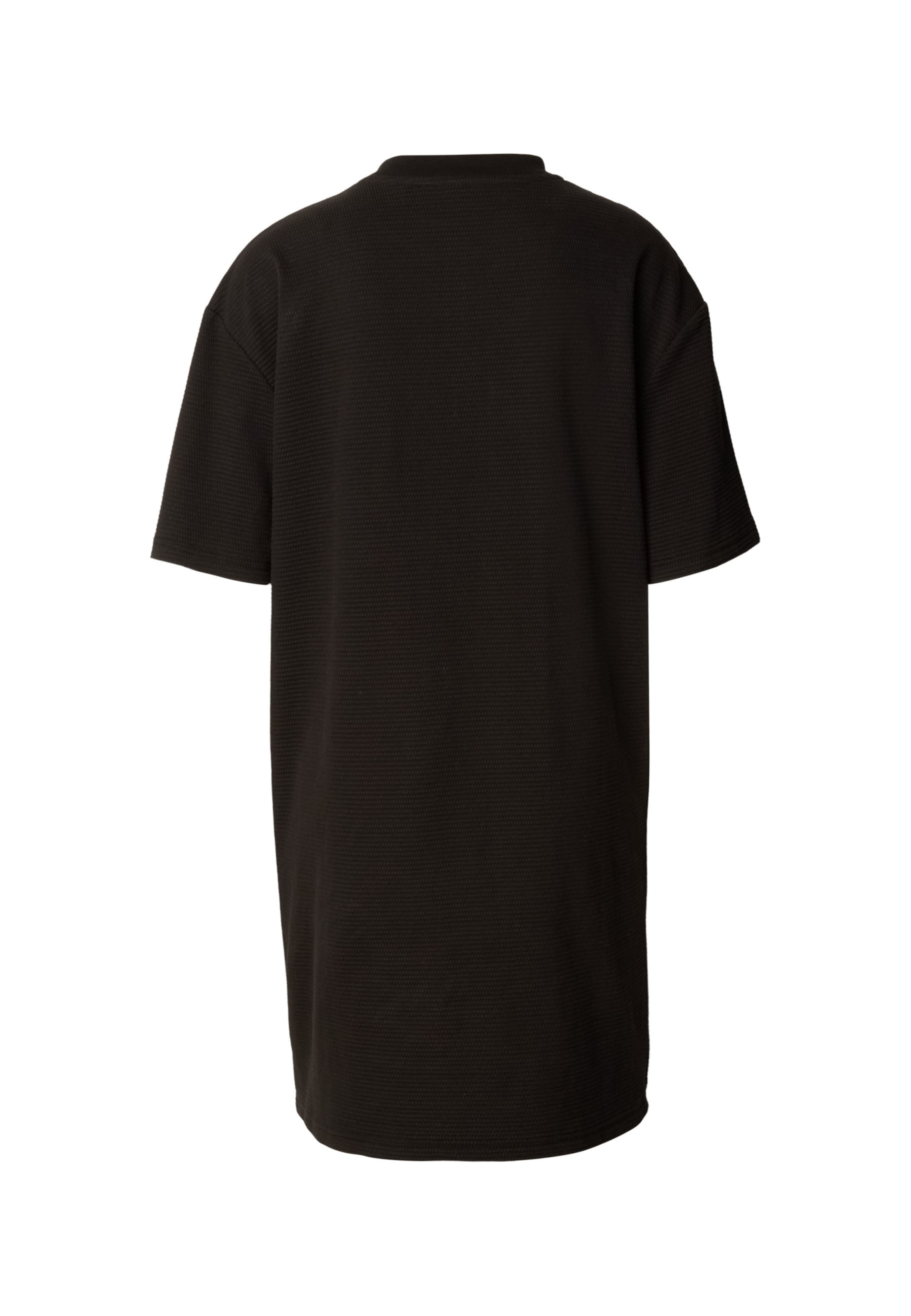 Robe Urban Classics en noir