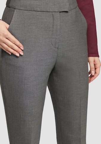 Slimfit Pantaloni con piega frontale di s.Oliver BLACK LABEL in grigio