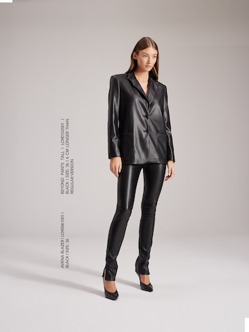 RÆRE by Lorena Rae - Blazer 'Avena' em preto