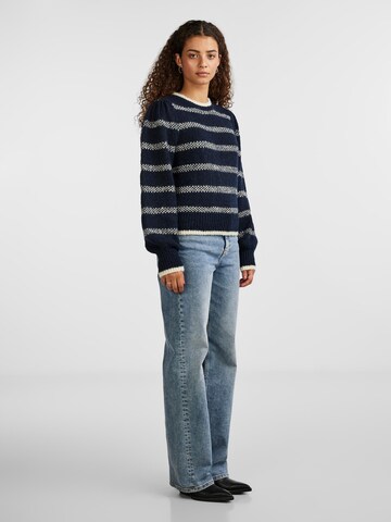 Pull-over 'JADINE' PIECES en bleu
