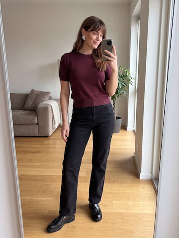 everly® Shirt in Red