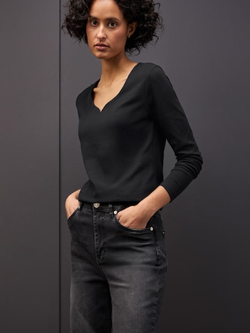 STREET ONE Shirt in Black: front