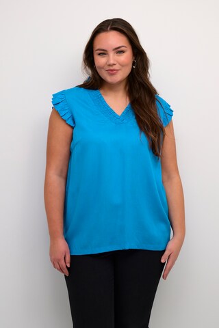 KAFFE CURVE Blouse 'Dahlie' in Blauw: voorkant