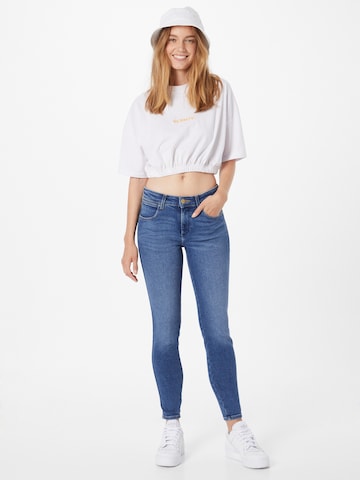 Coupe slim Jean WRANGLER en bleu