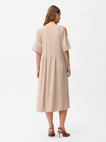 Robe adl en beige