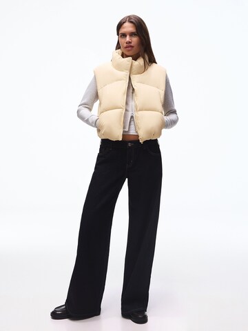 Bershka Bodywarmer in Geel