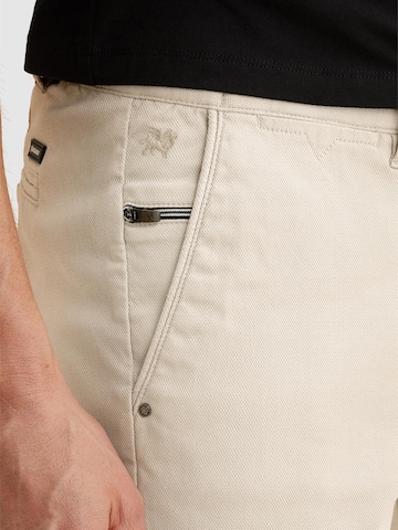 VANGUARD - regular Pantalón 'VANGUARD - V65 regular fit shorts' en blanco