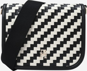 TOMMY HILFIGER Crossbody Bag 'City' in Black: front