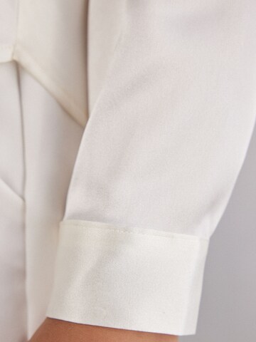 INTIMISSIMI Blouse in White