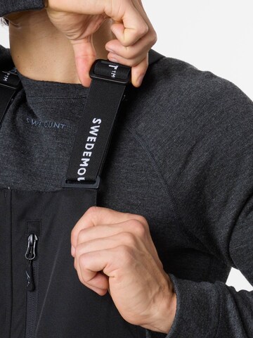 SWEDEMOUNT - regular Pantalón deportivo 'St. Anton' en negro