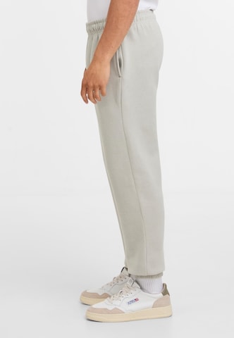 Urban Classics Tapered Hose 'Essential' in Grau