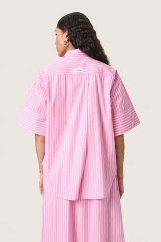 Chemisier 'Kaily' SOAKED IN LUXURY en rose