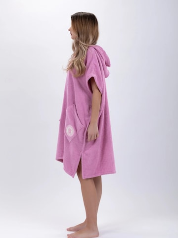 Pacifique Sud Athletic Robe 'Surf Rosa' in Pink