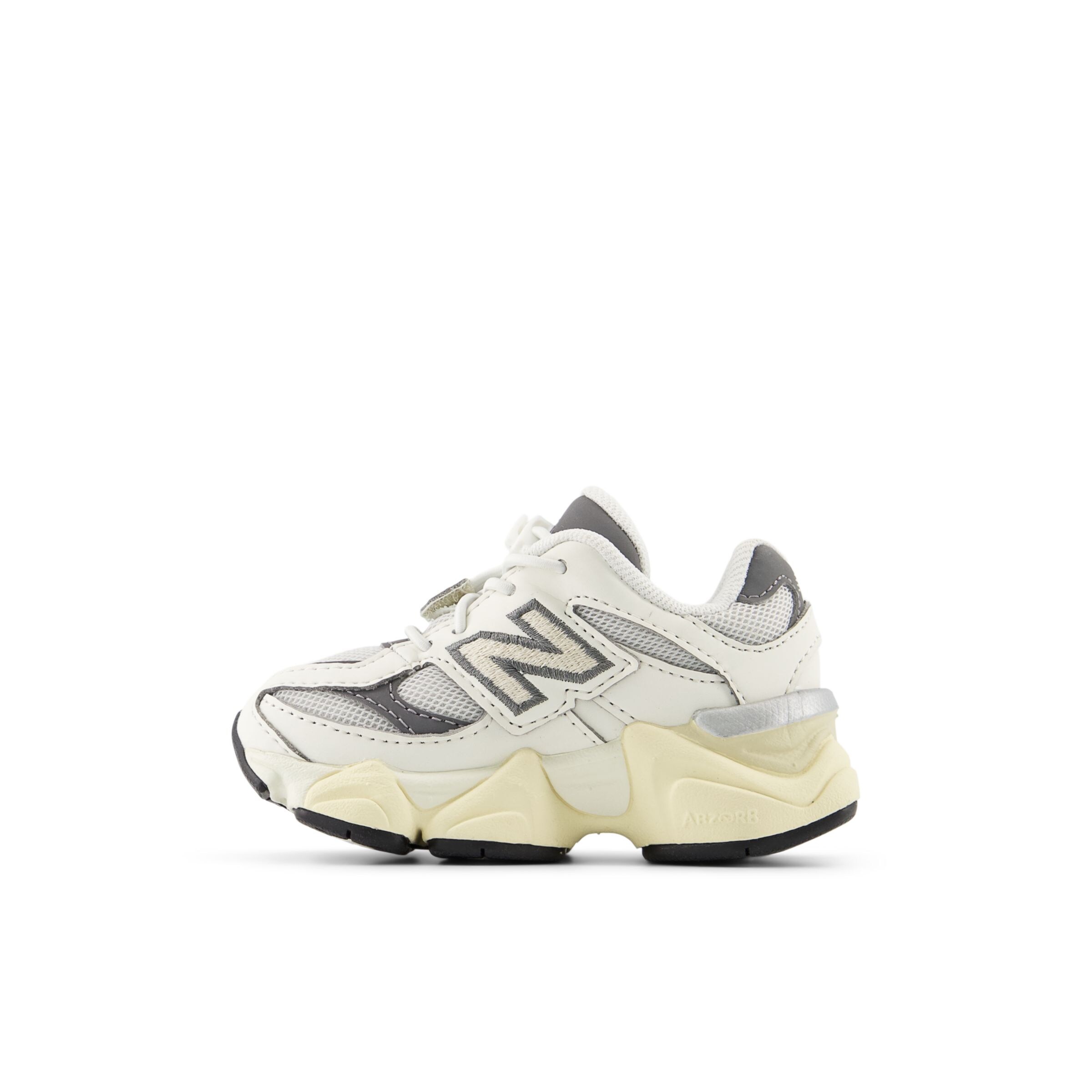 new balance '9060'. in Weiß