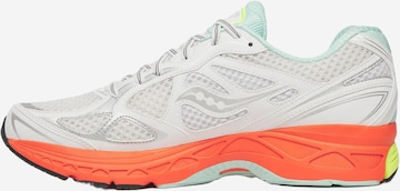 Baskets basses saucony en blanc : devant
