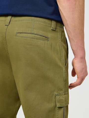 regular Pantaloni cargo '112373197' di WRANGLER in verde