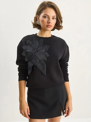 Sweat-shirt Bianco Lucci en noir : devant