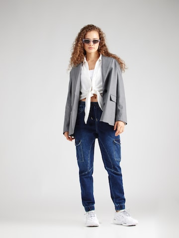 Effilé Jeans cargo 'KELDA' ONLY en bleu