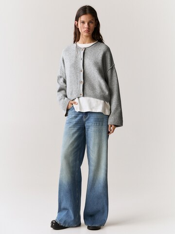 Pull&Bear Strickjacke in Grau