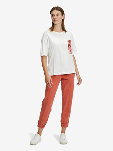 Betty & Co Tapered Pants in Red